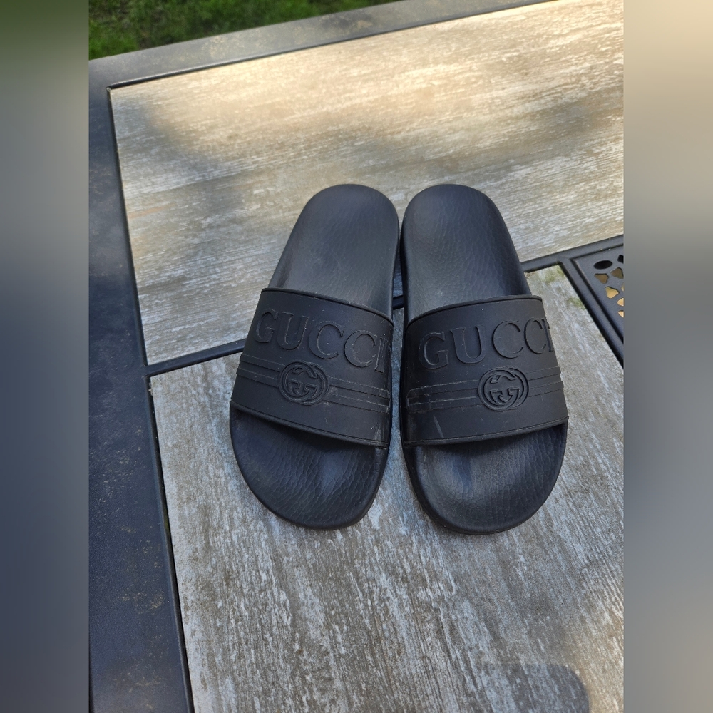 Gucci slides